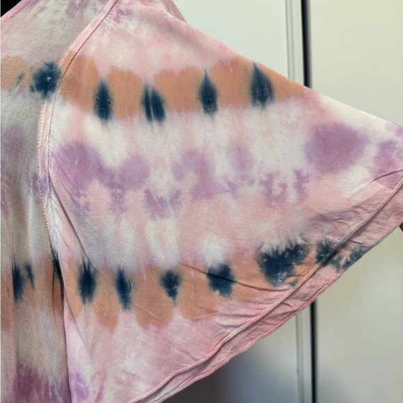 Young Fabulous and Broken Butterfly Sleeve Top Pink - Picture 5 of 7